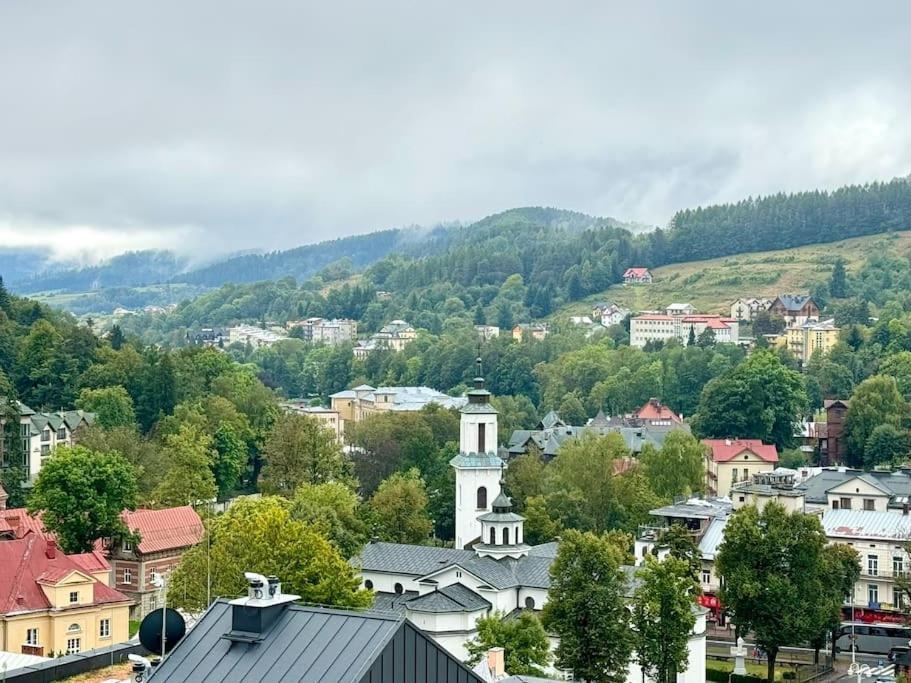 Art & Sunski Studio Z Garazem Podziemnym Krynica-Zdrój Zewnętrze zdjęcie