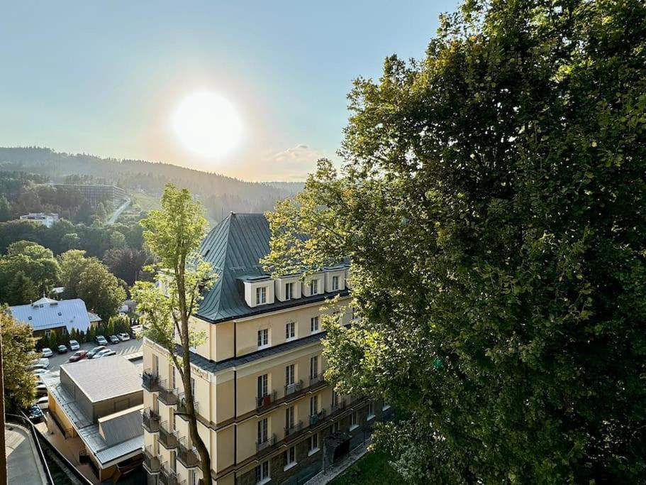 Art & Sunski Studio Z Garazem Podziemnym Krynica-Zdrój Zewnętrze zdjęcie
